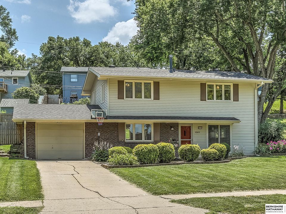 1st image of 8569 Larimore Ave