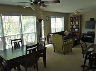 150 Rosebay Ct, Delran, NJ 08075