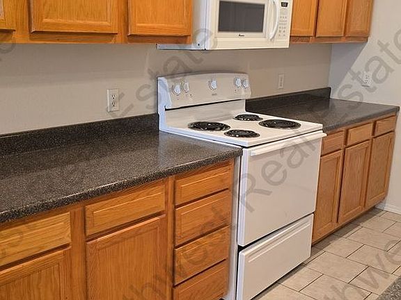 3rd image of 1805 N Martin Luther King Blvd #C