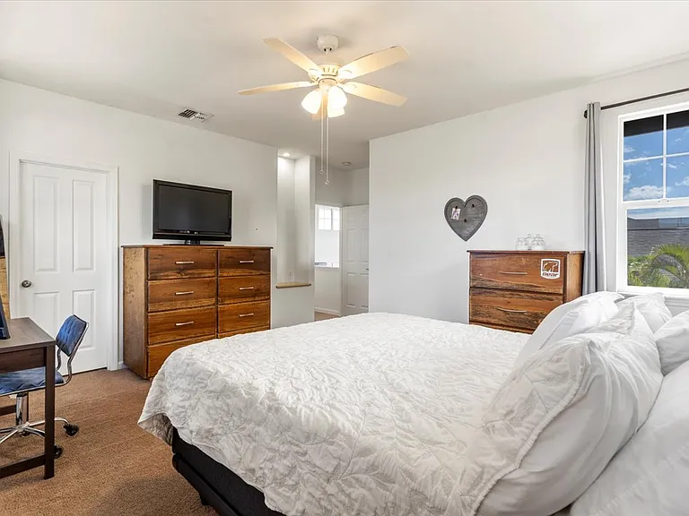650 Komo Ohia St — Photo 20