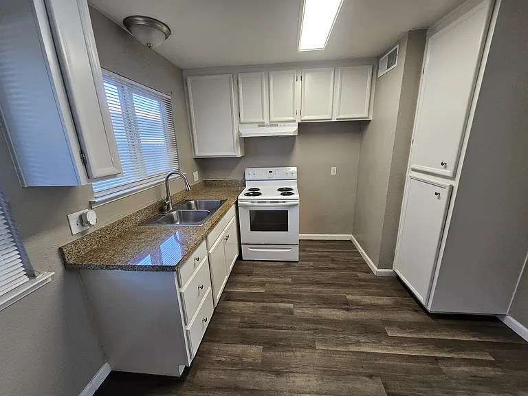 449 S Stockton Ave #4 — Photo 7