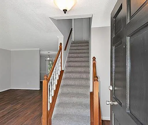 10480 Willow View Cir — Photo 2