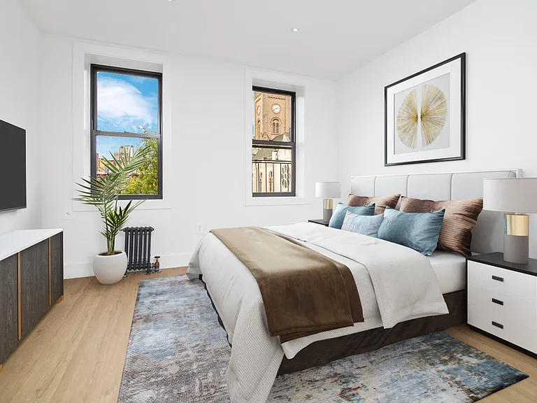 207 E 4th St #4C — Photo 3