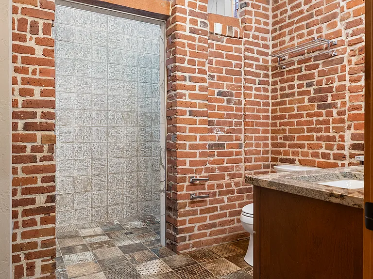 1128 N Grant St #101 — Photo 11