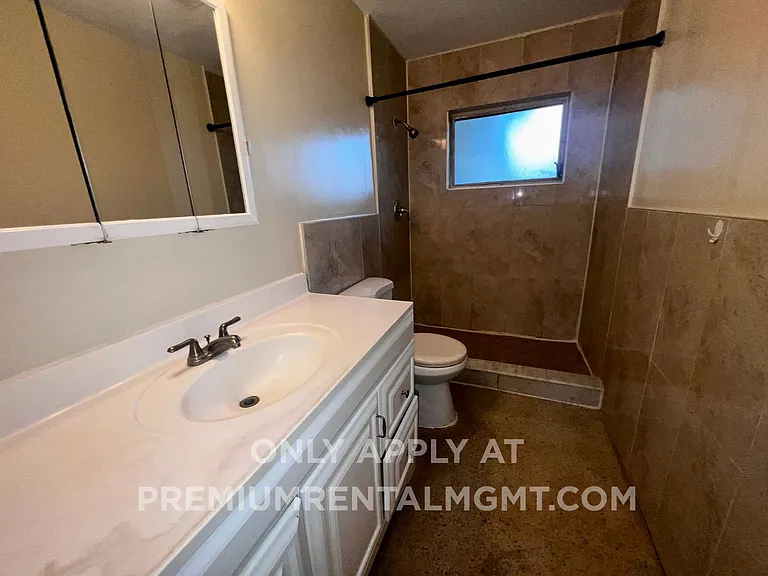 8362 Cristobal Cir #A — Photo 25
