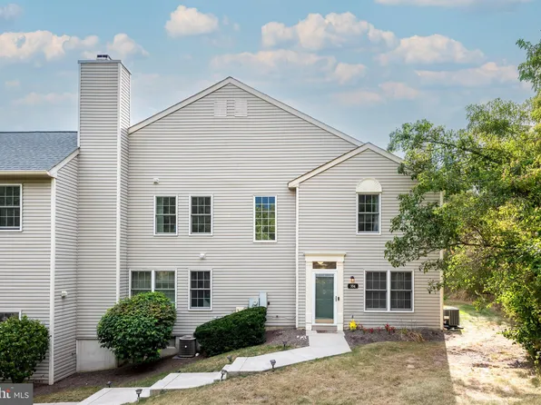 354 Bluestone Ct, Collegeville, PA 19426