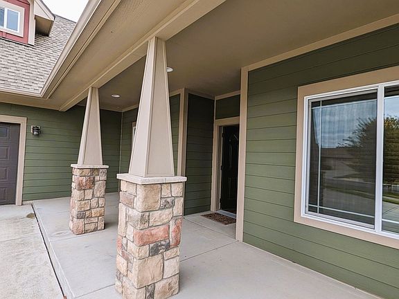 2nd image of 3013 N Cormac Loop