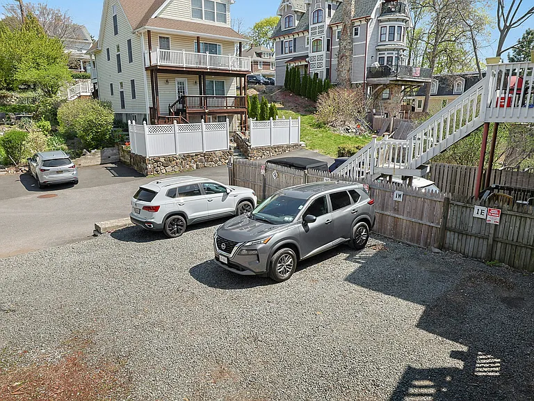 202 Main St #2E — Photo 25