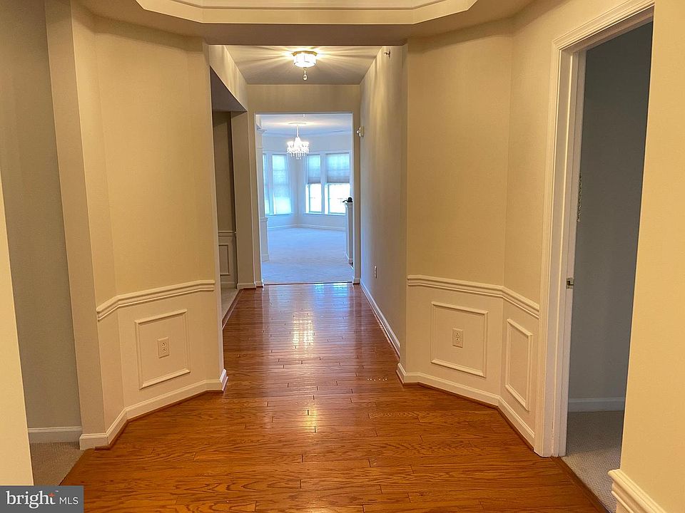 1st image of 6401 Lilac Ct