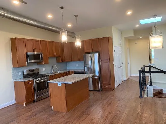 2930 Saint Paul St #3 — Photo 15