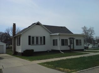 305 E 4th St, Spring Valley, IL 61362