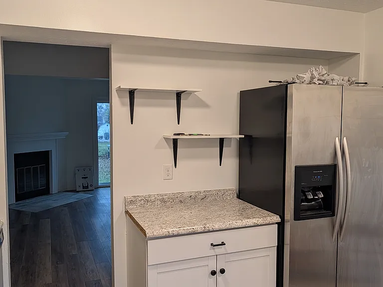 2125 Summit Row Blvd — Photo 10