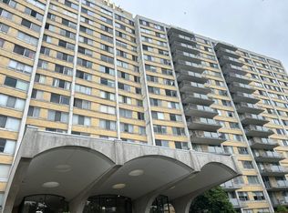 301 N Beauregard St APT 408, Alexandria, VA 22312