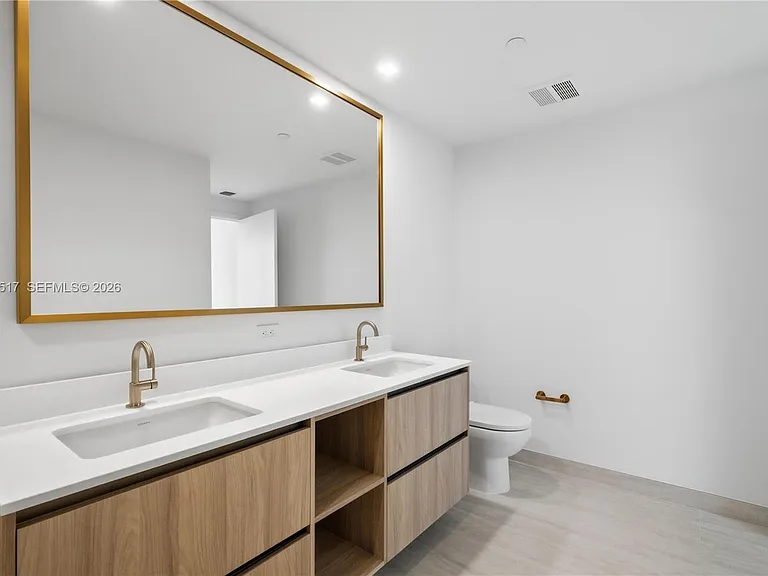 77 SE 5th St #2307 — Photo 18