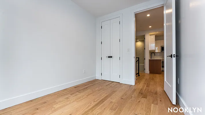 Rented by Nooklyn NYC LLC | media 11