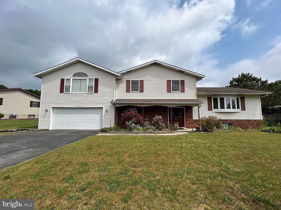 1st image of 1310 W Oakhurst Dr