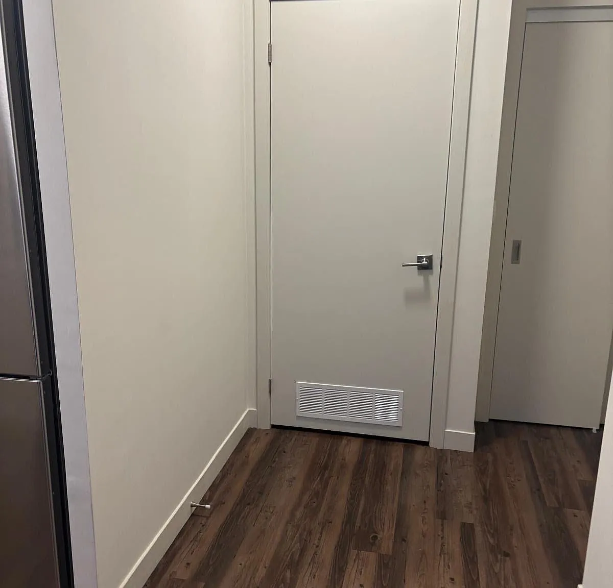 2 bed, $3,000 — Photo 2
