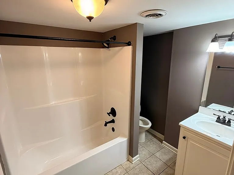 1312 Beanland Dr — Photo 8