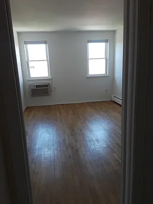 Rented by Owner | media 60