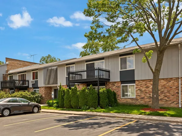 912 E Old Willow Rd APT 204, Prospect Heights, IL 60070