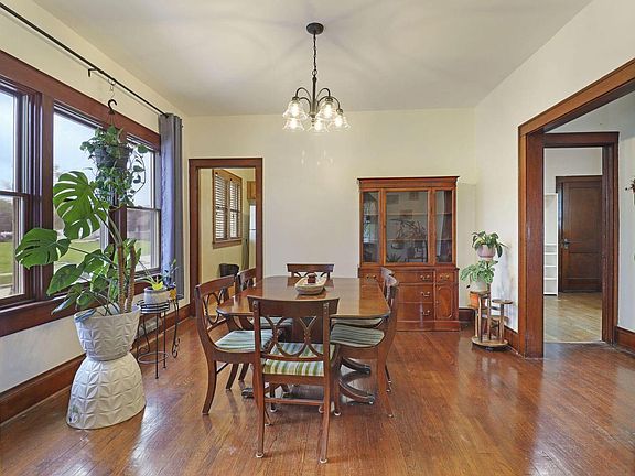 4th image of 5426 32nd AVENUE
