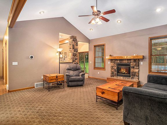 4th image of 8971 Flowerwood Dr