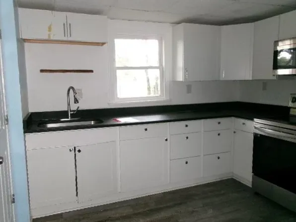 405 N Bath Ave, Waynesboro, VA 22980