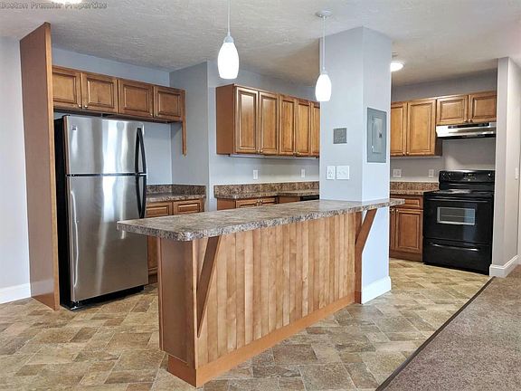4th image of 5 Edwards St #45T