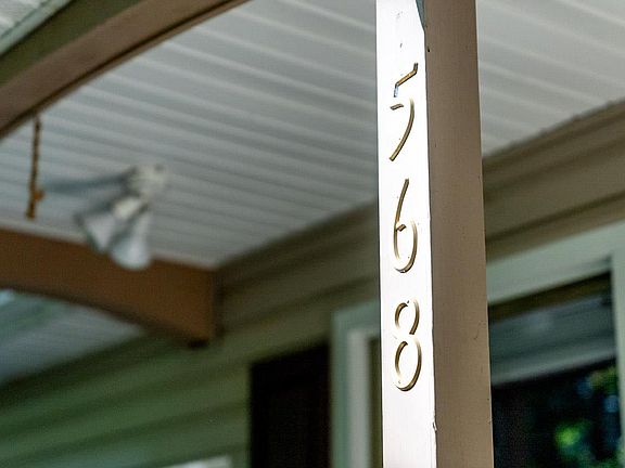 3rd image of 568 Flower Dr