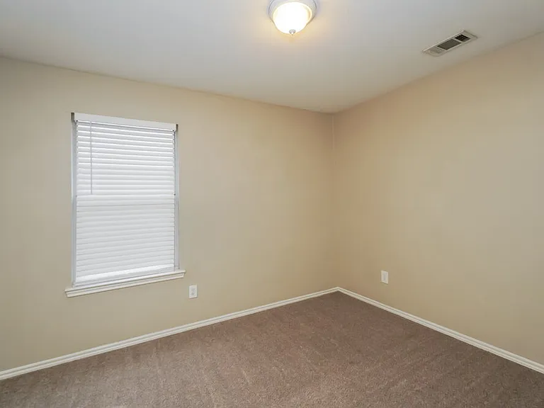4413 Corner Brook Ln — Photo 12