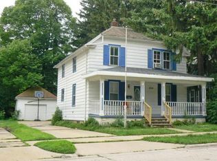 1414 Crooks St, Green Bay, WI 54301