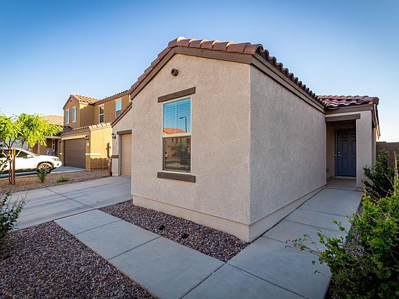 3rd image of 37042 N Yellowstone Dr