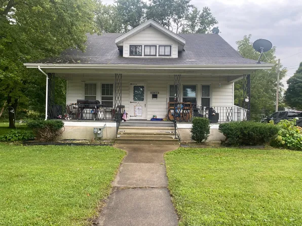 1205 2nd St, Mendota, IL 61342