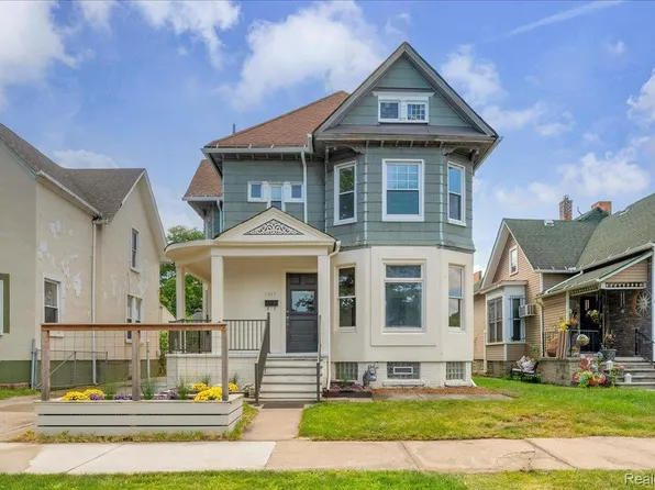 1265 25th St, Detroit, MI 48216