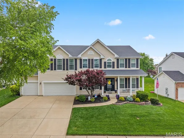7357 Macleod Ln, Dardenne Prairie, MO 63368
