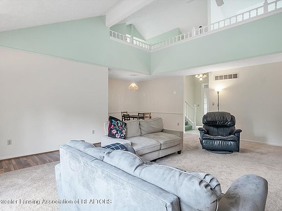 4th image of 1898 Danbury E #32