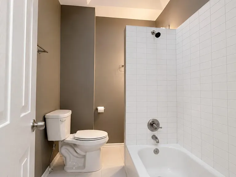 1322 S Newkirk St — Photo 16