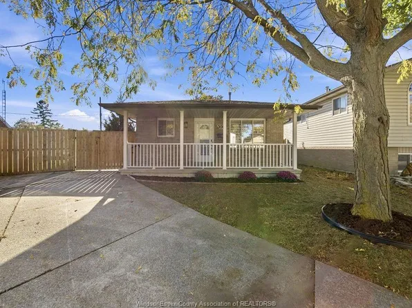 3981 Bliss Rd, Windsor, ON N8W 3C5