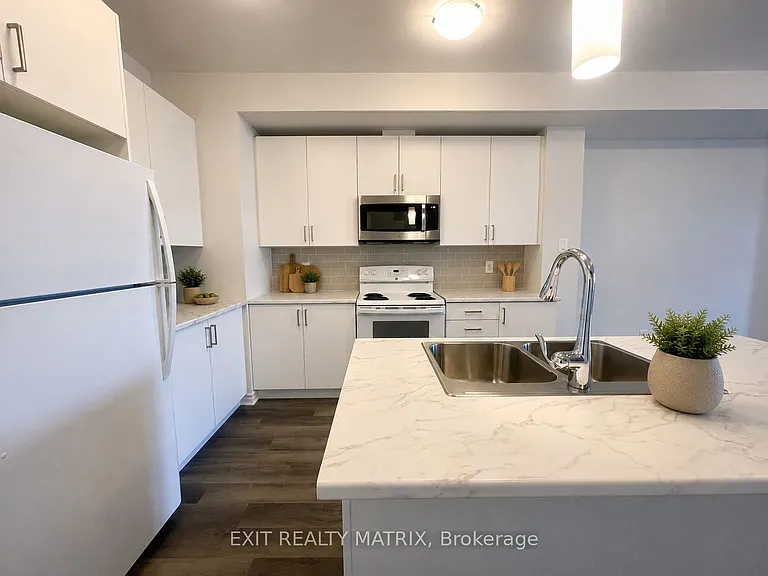 317 Labelle Rd — Photo 4