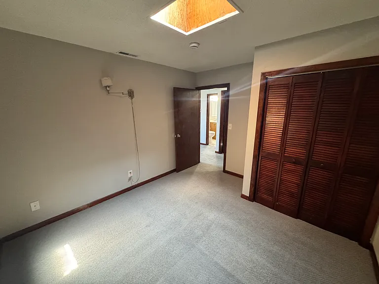 1311 Middlesex St #3R — Photo 7