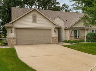 4915 Oaklawn Ln NW, Rochester, MN 55901