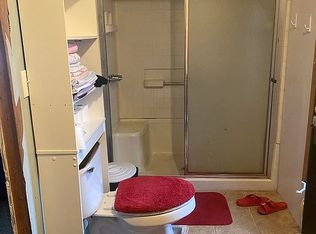 405 1st St, Chestnut Ridge, PA 15422