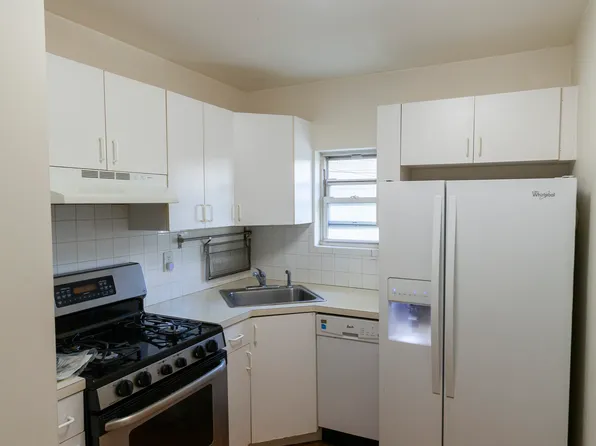 427 Humboldt Street image 3 of 68