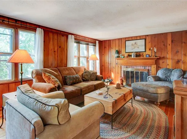 5 G St, Lees Summit, MO 64086