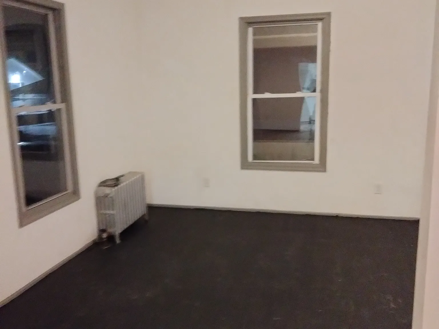 3 bed, 1100 sqft, $1,100 — Photo 3
