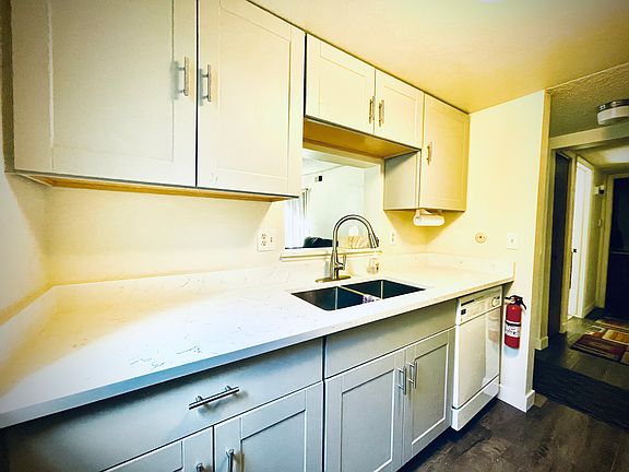 2nd image of 9887 Peakview Ave #1