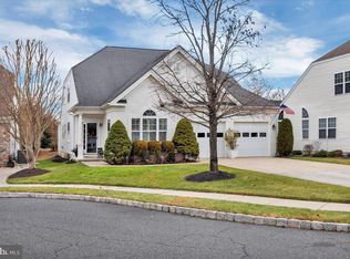 4 Anderson Ct, Marlton, NJ 08053
