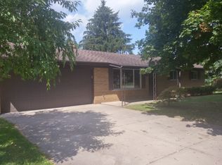 4300 Kingmont Dr, Shelby Township, MI 48317