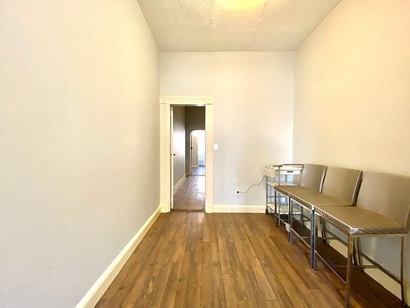 2nd image of 171 Irving Ave APT 2R