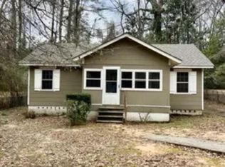 2206 N 3rd Ave, Laurel, MS 39440